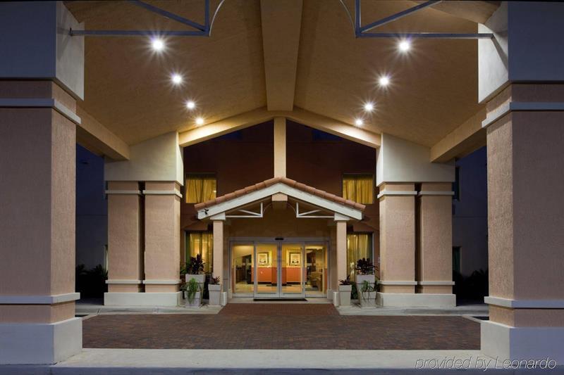 Holiday Inn Express & Suites Pembroke Pines-Sheridan St By Ihg Kültér fotó